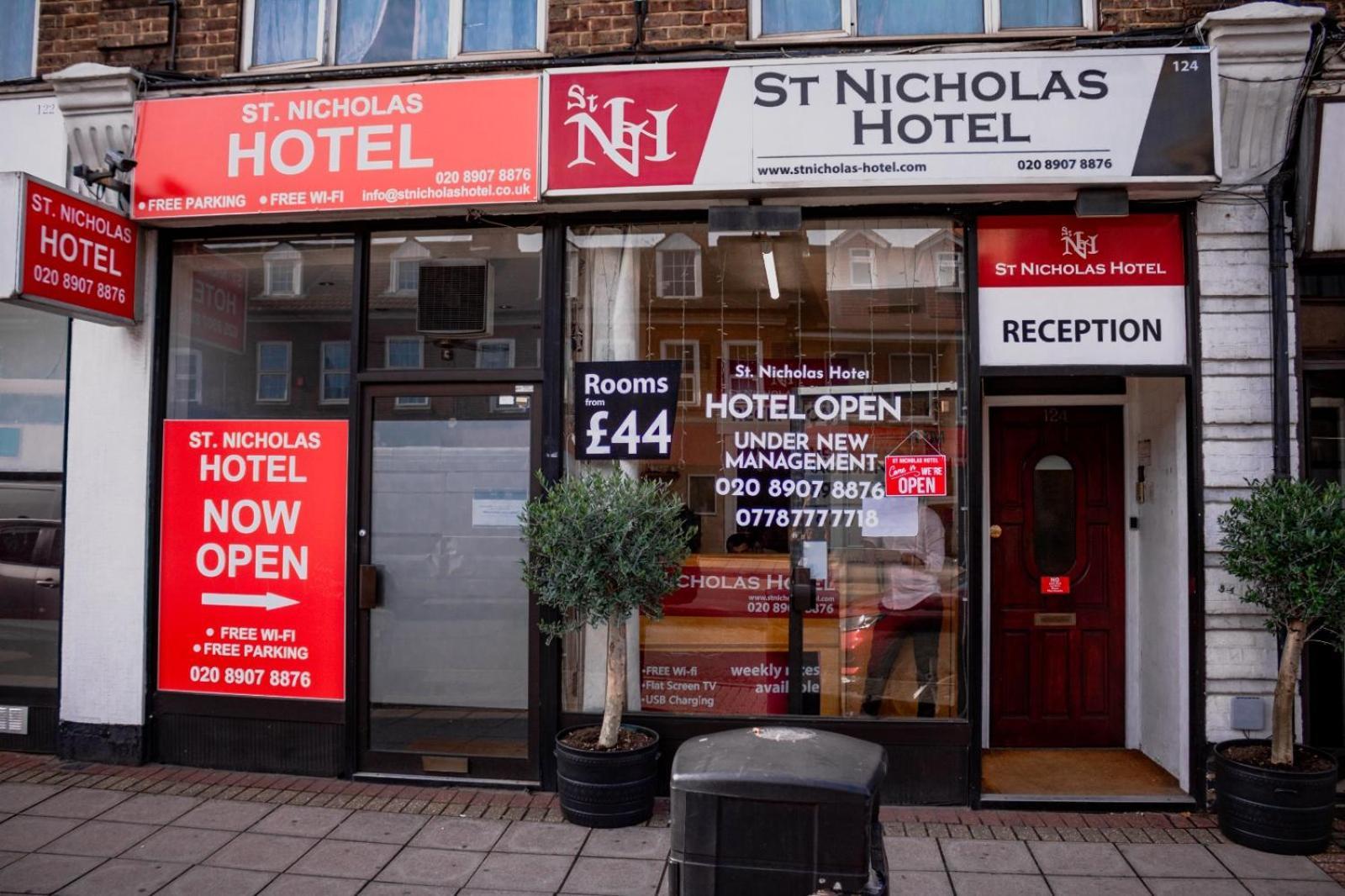 St Nicholas Hotel ฮาร์โรว์ ภายนอก รูปภาพ